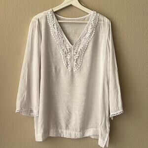 NWOT Women’s White Blouse